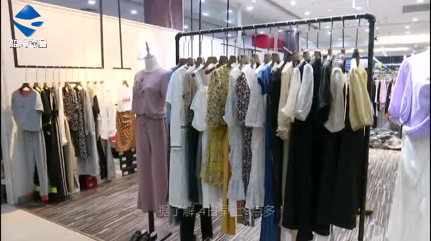 女子帶小孩行竊，沙洲尾多家服裝店“中招”